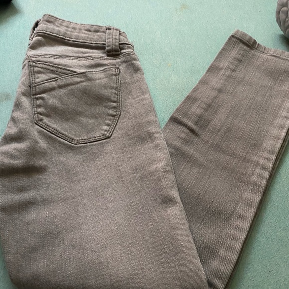 Gray Skinny jeans - Picture 1 of 5